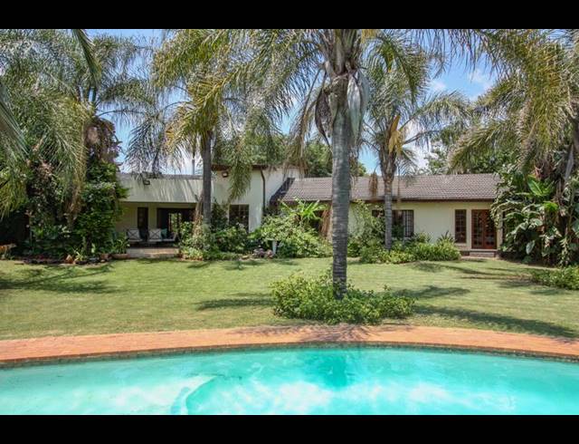 4 BEDROOM HOUSE FOR SALE IN KYALAMI AH